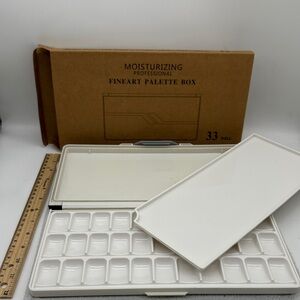 FineArt Folding Moisturizing Palette Box With Lid & 33 Paint Wells
